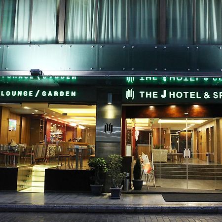 The J Hotel & Spa Бейрут Экстерьер фото