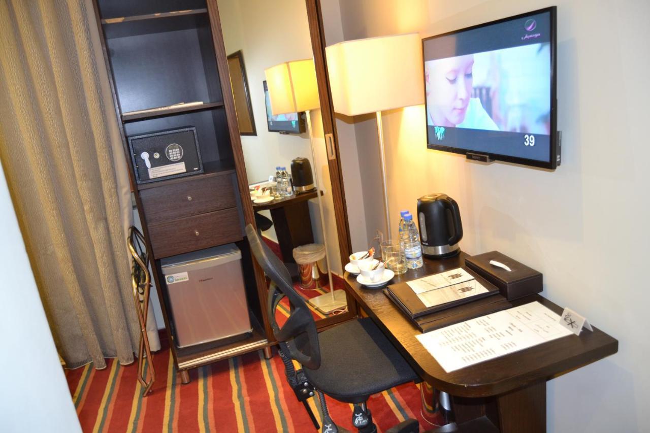 The J Hotel & Spa Бейрут Экстерьер фото